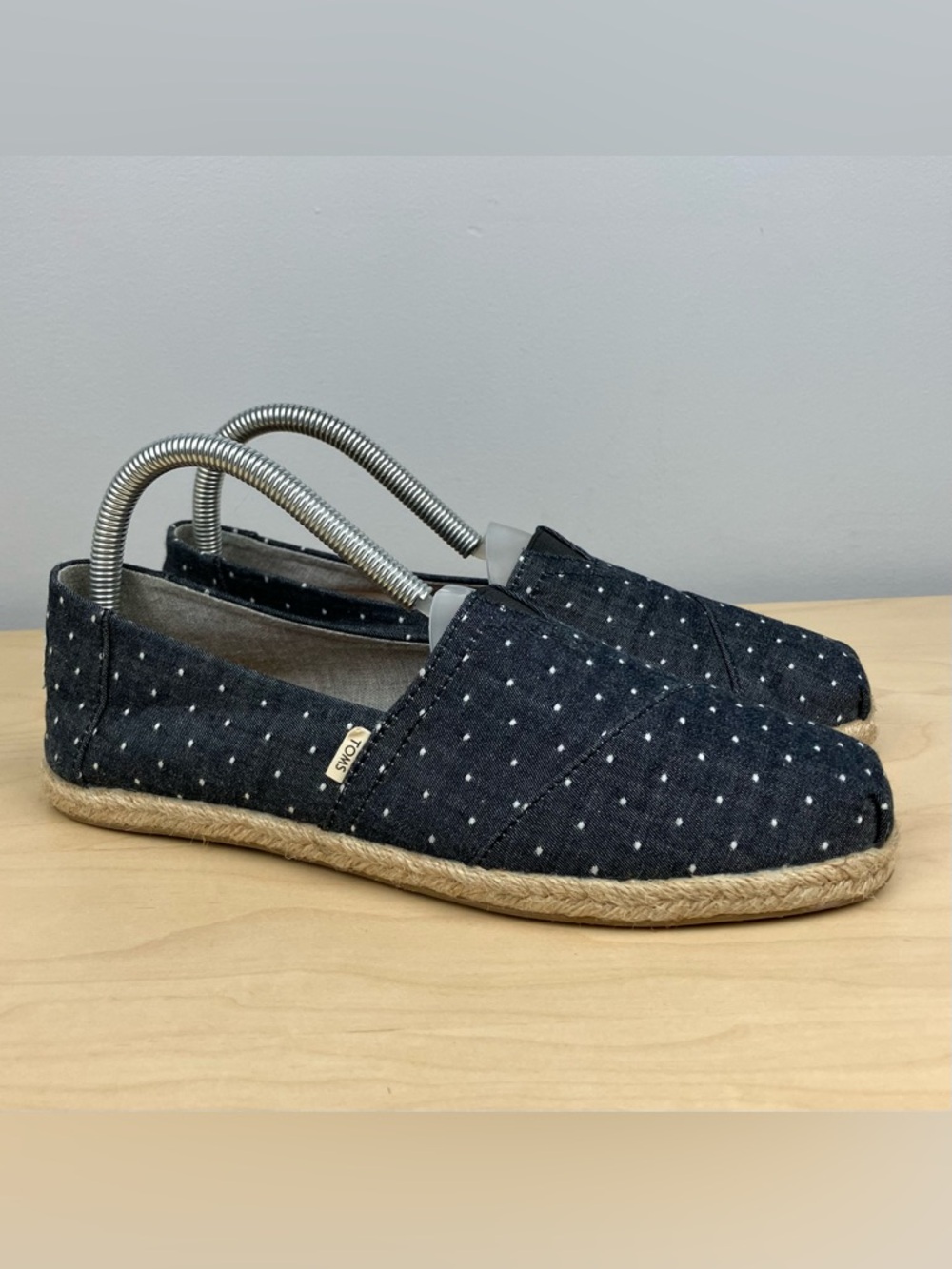 Toms Women’s Size 8.0 Alpargata Slip On Flats Navy Blue Polka Dot Chambray Shoes